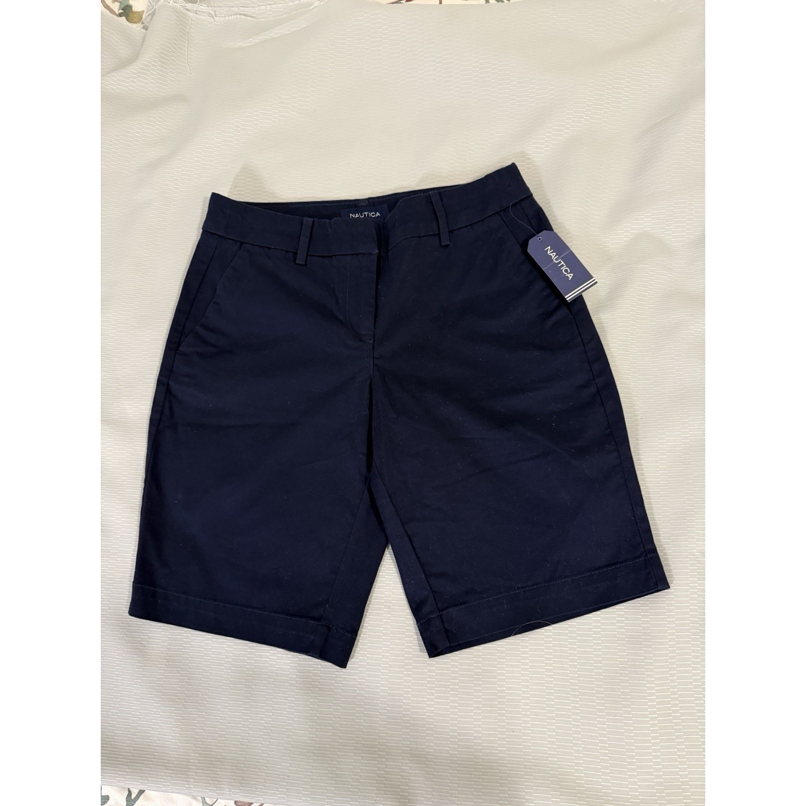 Nautica Women's Mid-Rise Cotton Stretch 10"Inseam Shorts Navy Blue Size 2 Nwt